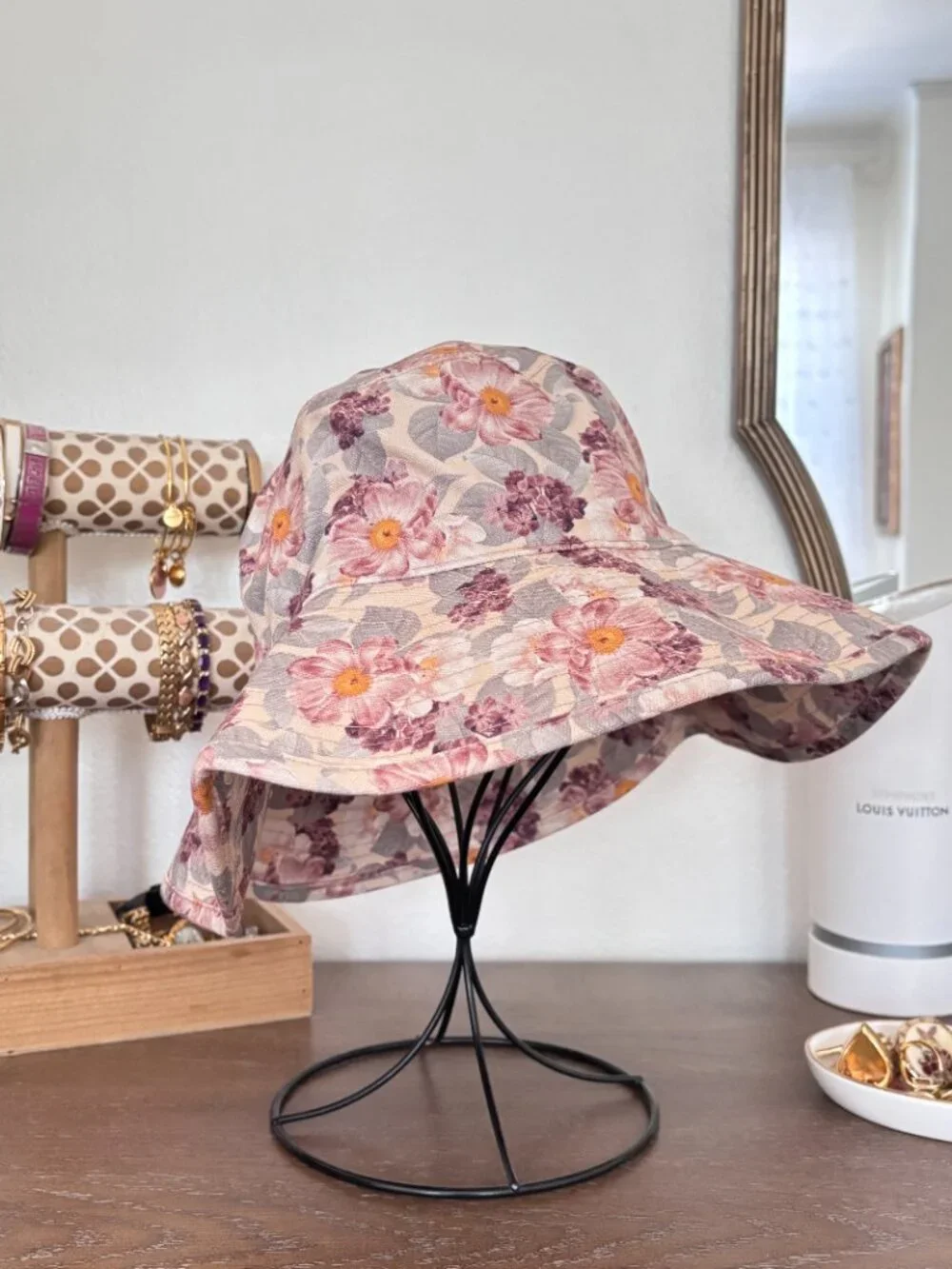 Aritzia Wilfred Memory Floral Twill Bucket Hat